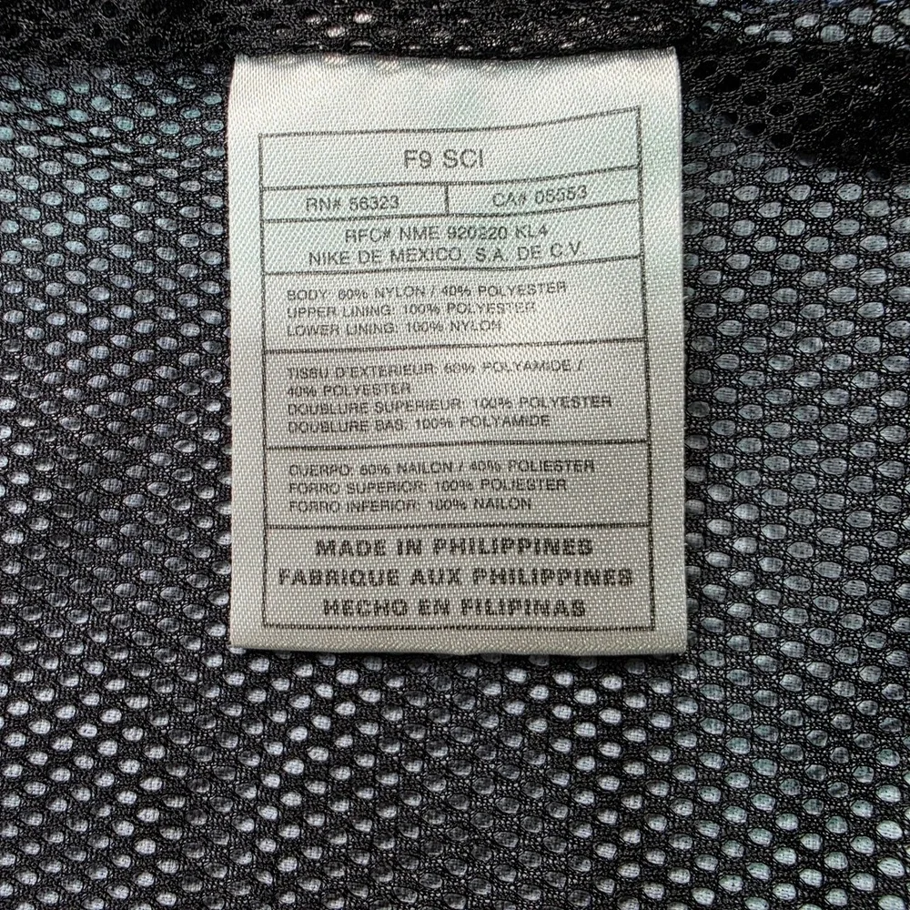 Nike removable hood